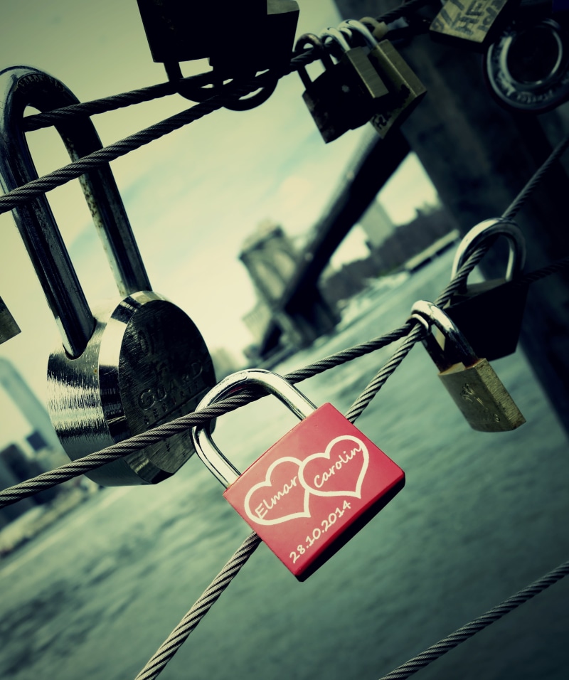 brooklyn  nyc, Love Lock, Lock in, Brooklyn Bridge, shallow, 4K, shallow focus, padlock, abstract, red, lovelock, photography, love  lock, city  love