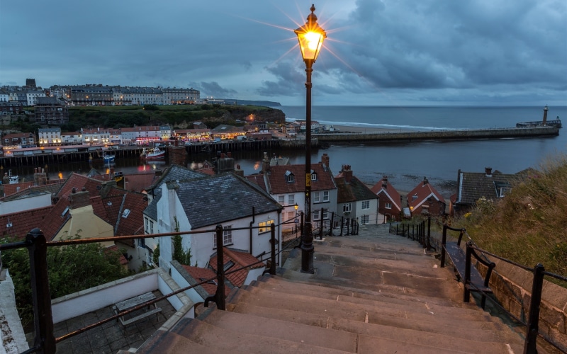 Houses, Coast, England, Clouds, Whitby, 2K, Lamp, Stairs, Night, Sea