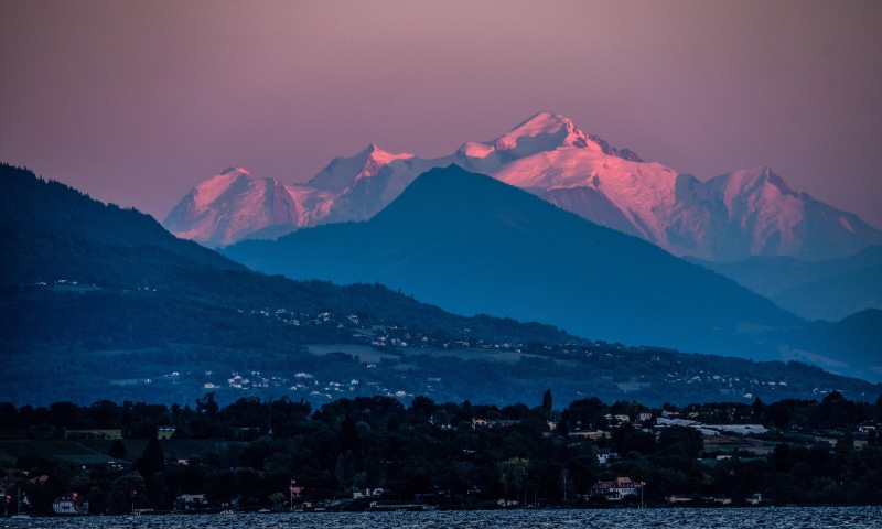 night, cold temperature, lake, winter, no people, landscape, mountain, dusk, scenics - nature, outdoors, tranquil scene, beauty in nature, mont blanc, tranquility