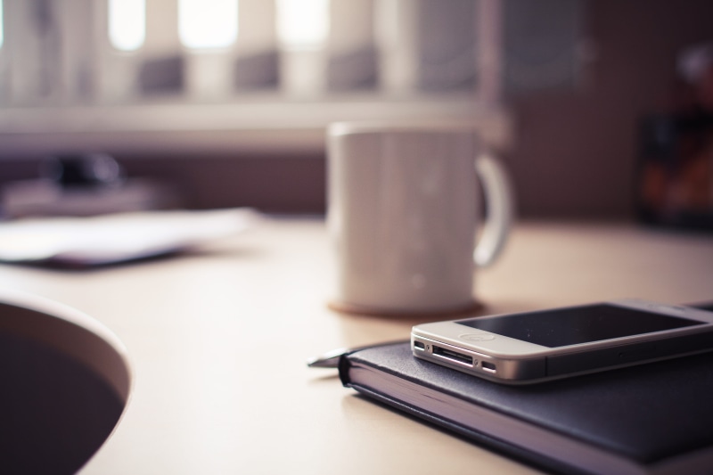 coffee, drink, no People, management, iphone, notebook, still life, close-up, focus on foreground, mobile phone, selective focus, s, indoors, place of Work