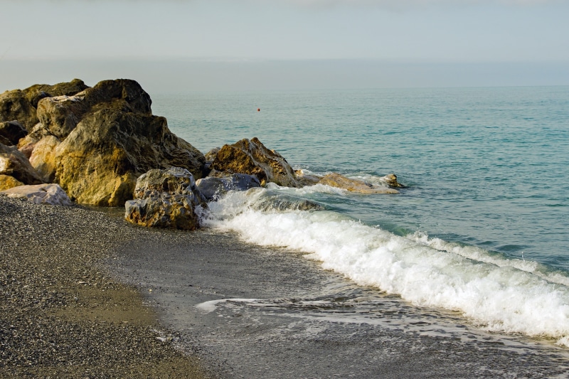 rock - object, 2K, beauty in nature, sport, beach, scenics - nature, Onda, sky, winter sea, power in nature, Sea, breaking, nature, motion, land, horizon