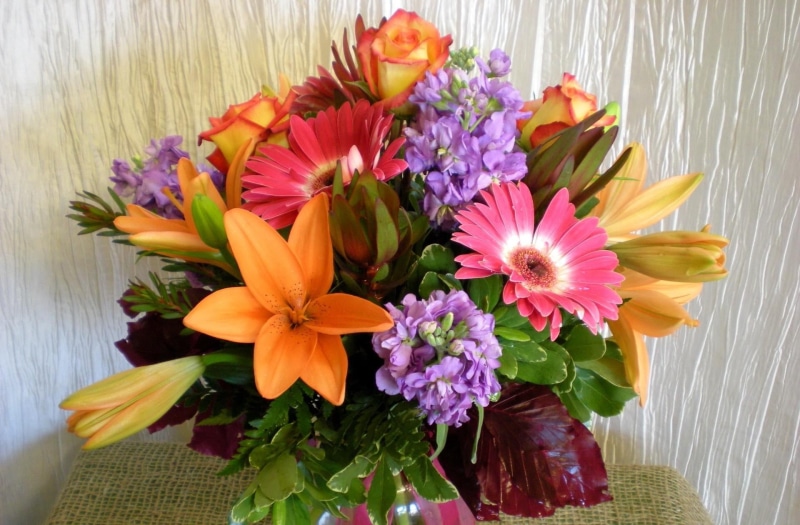 flower, blossom, red, no people, roses, flower arrangement, color, arrangement, backgrounds, cut Flowers, gerbera Daisy, inflorescence, lilies, pollen