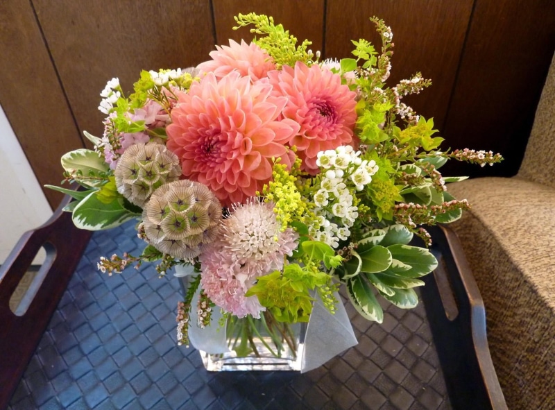 vulnerability, flower Head, bouquet, petal, green Color, multi Colored, fragility, flowering plant, pink Color, nature, pink, centerpiece, bunch of flowers
