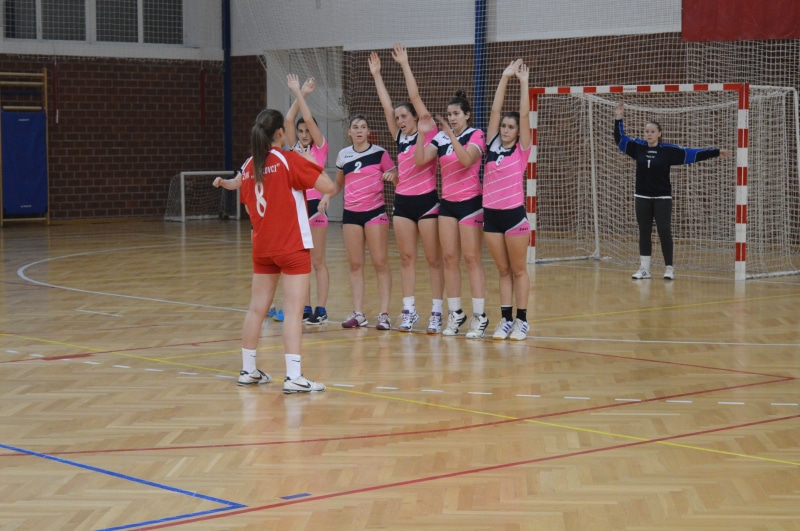 group Of People, caucasian Ethnicity, sports uniform, team sport, fun, gym, Sport, ethnicity, girls, african Ethnicity, full length, basketball uniform