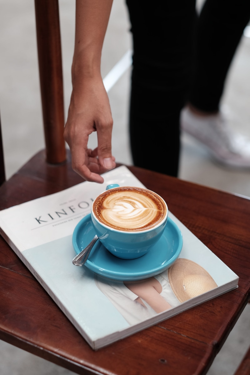 crockery, latte, women, food and drink, espresso, restaurant, magazine, kinfolk, saucer, still life, froth art, drink, human Hand, real people, morning