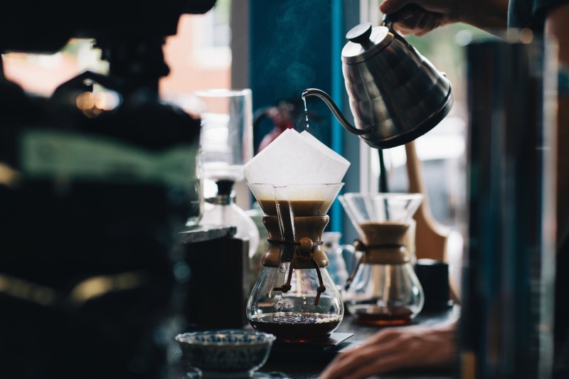 gray, bartender, coffee Cup, crockery, household equipment, 5K, coffee Maker, coffee, bar Counter, espresso, cup, table, coffee - Drink, cafe, espresso Maker