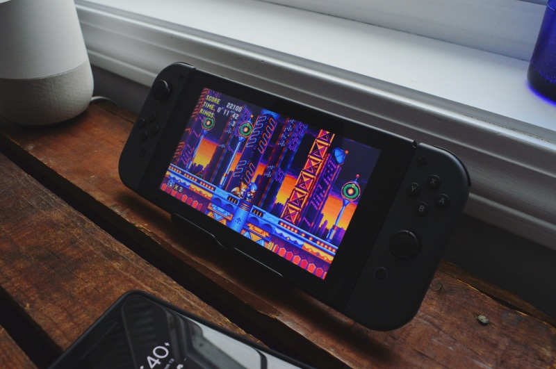 text, indoors, smart phone, no people, portable information device, sonic, wireless technology, screen, gaming, minimal, touch screen, sonic mania, 5K
