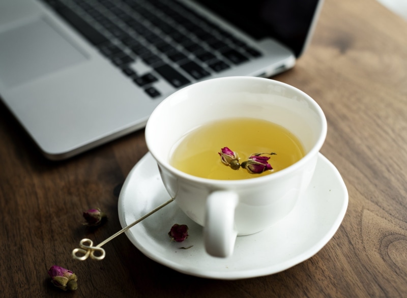 organic, digital, lifestyle, brew, beside, blog, ceramic, office, macbook, freshness, network, communication, daily, technology, working, white, workspace