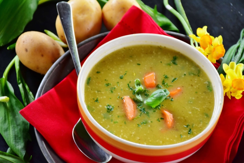 eating utensil, spoon, vegan, edible, of course, 4K, ready-to-eat, no people, dinner, lunch, vegetarian, garnish, eat, vegetarian food, healthy, food and drink