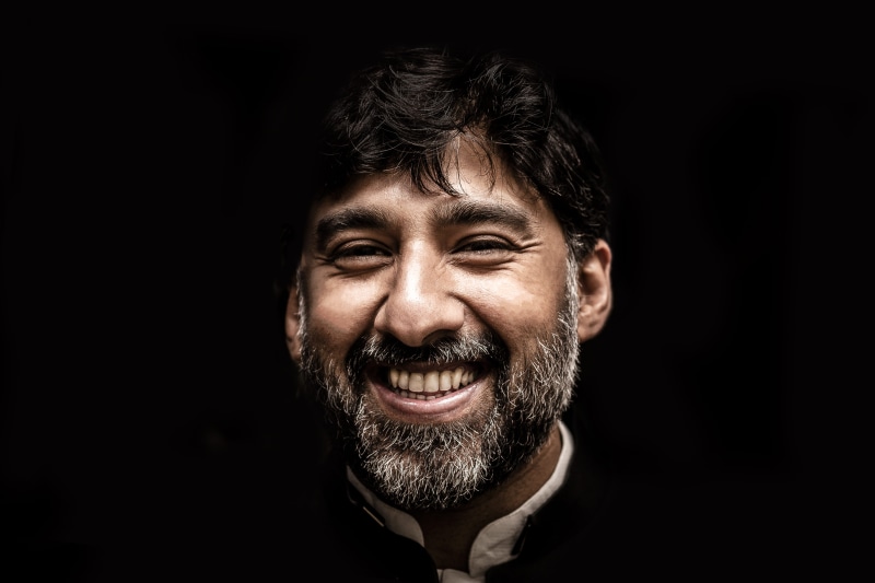 indoors, smiling, top, head And Shoulders, emotion, male Beauty, Sufi, dim, cheerful, Teacher, one Man Only, people, one Person, men, hairstyle, wearing