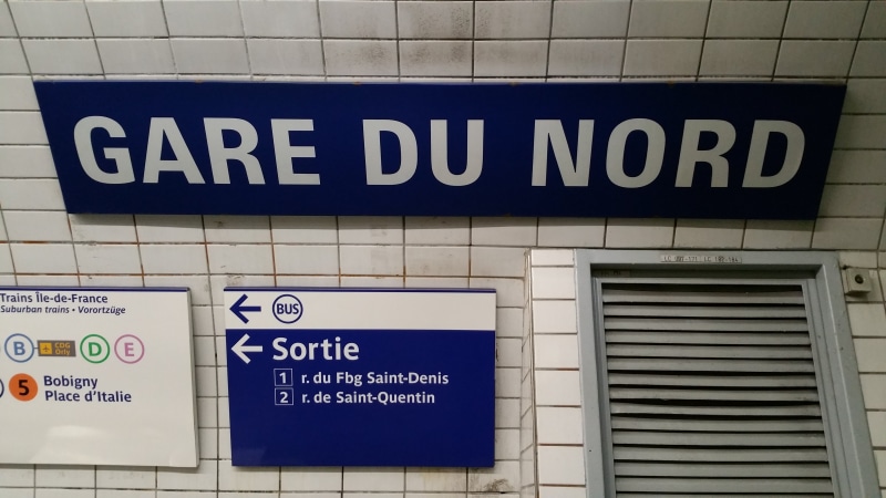 guidance, nord, train, transportation, architecture, communication, blue, built structure, information, script, wall - building feature, information sign