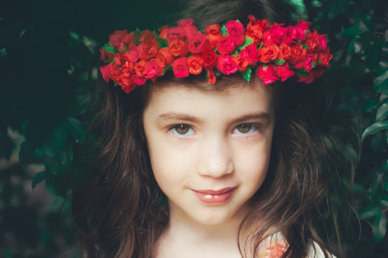 beautiful, kid, fashion, real people, young, flower head, wearing flowers, woman, women, red, cute, photoshoot, females, childhood, crown, wearing, person