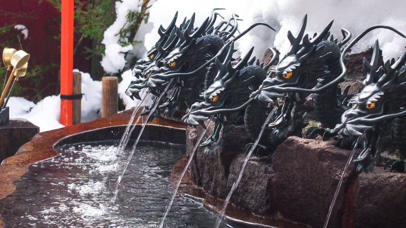 hakone, outdoors, japan, built structure, no people, art and craft, devine, nature, flowing water, 4K, animal representation, statue, flowing, splashing