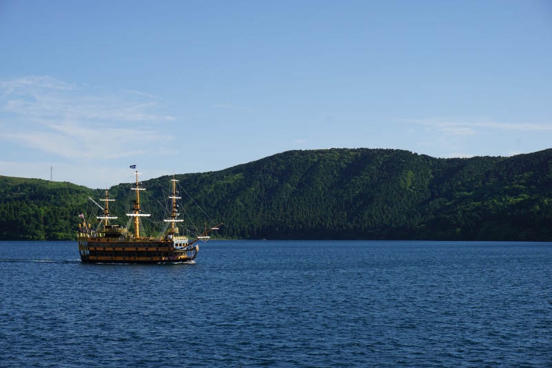 tree, tranquility, day, passenger craft, tourist, 5K, sky, boat, hakone, sailing, sightseeing, travel, scenics - nature, mountain, blue, scenery, fuji