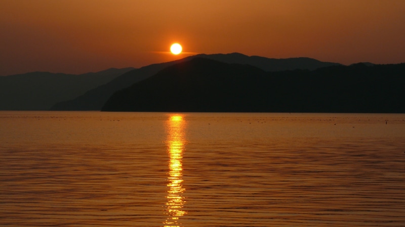 calm, 2K, silhouette, lake, japan, reflection, idyllic, orange color, sunset, nature, tranquility, tranquil scene, no people, sky, mountain range, waterfront