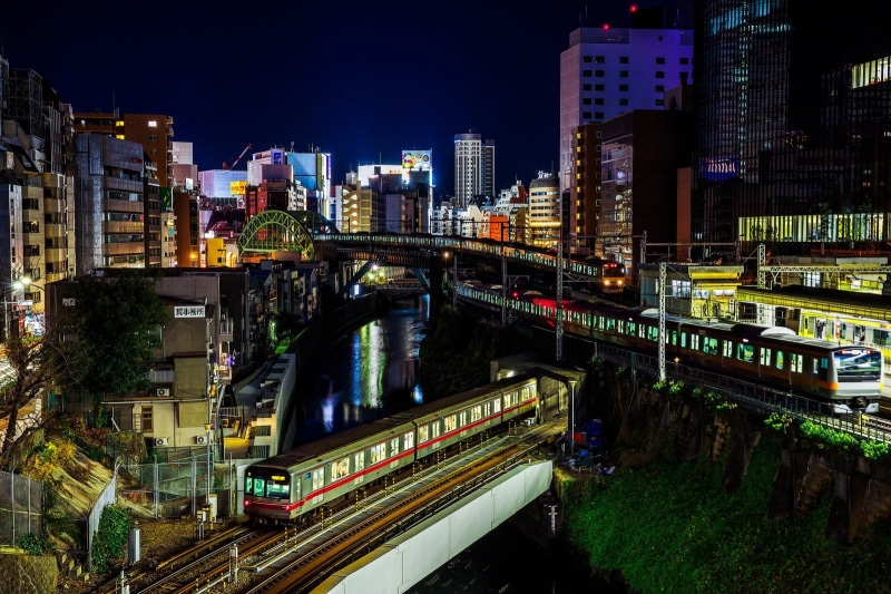 tokyo, ray, 720P, rivers, architecture, way, panorama, building, night, japon, tower, panoramic, monuments, cities, light, rail, towers, japan, bridges