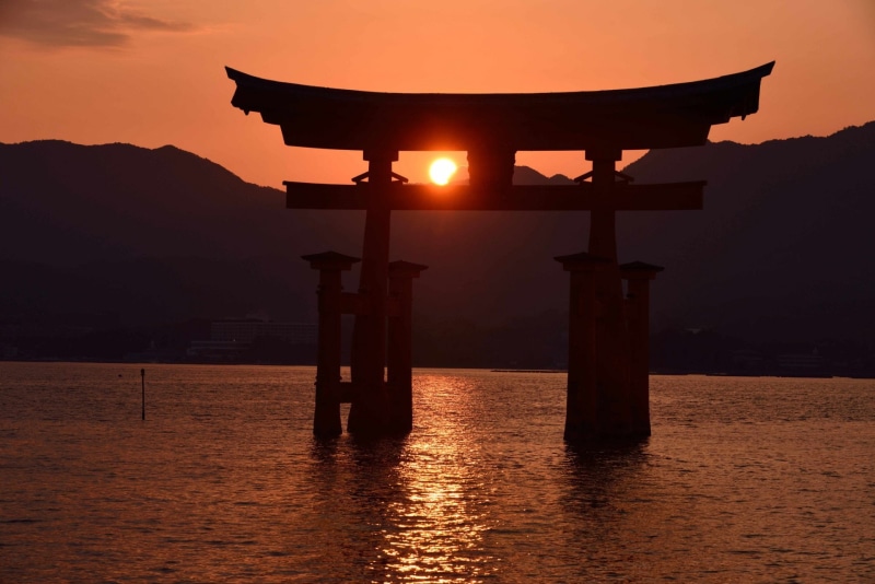 Sunset, Religious, Torii, Itsukushima, 1080P, Japan, Itsukushima Gate, Mountain, Hiroshima, Hatsukaichi