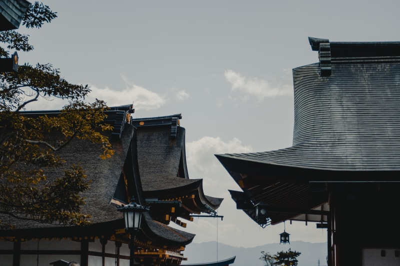 belief, oriental, worship, steeple, roof, cloud - sky, place of worship, spirituality, tree, sky, architecture, japan, buildings, skyscraper, gold, city