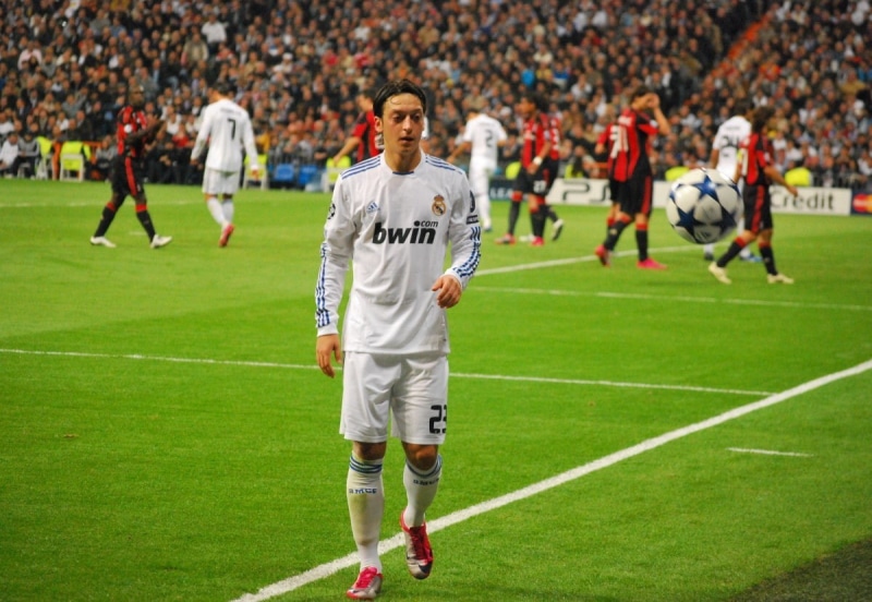 stadium, Real Madrid, adult, sports uniform, 480P, crowd, sports clothing, sportsman, soccer team, soccer uniform, soccer field, full length, spectator