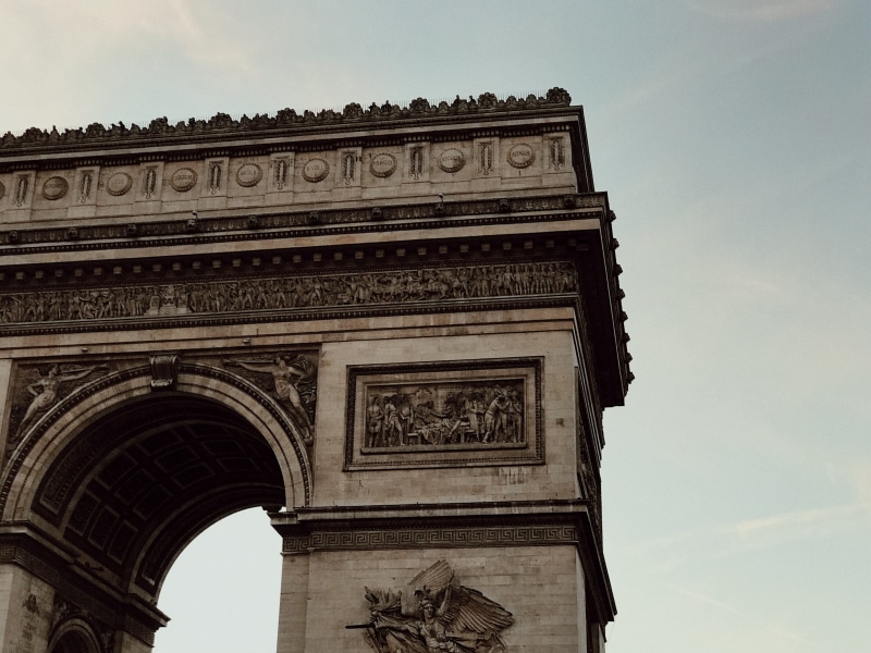 travel destinations, monument, carving, column, arch, neo-classical, no people, crypt, arc, tower, flagstone, triomphe, day, apse, architecture, built structure