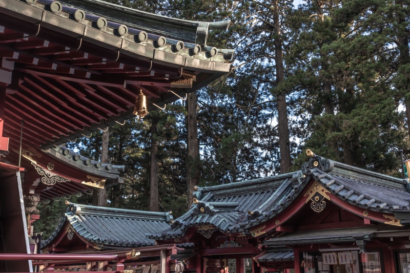 low angle view, japan, landscape, no people, eaves, belief, 5K, building exterior, shrine, temple, built structure, travel, housing, worship, arbour, pergola