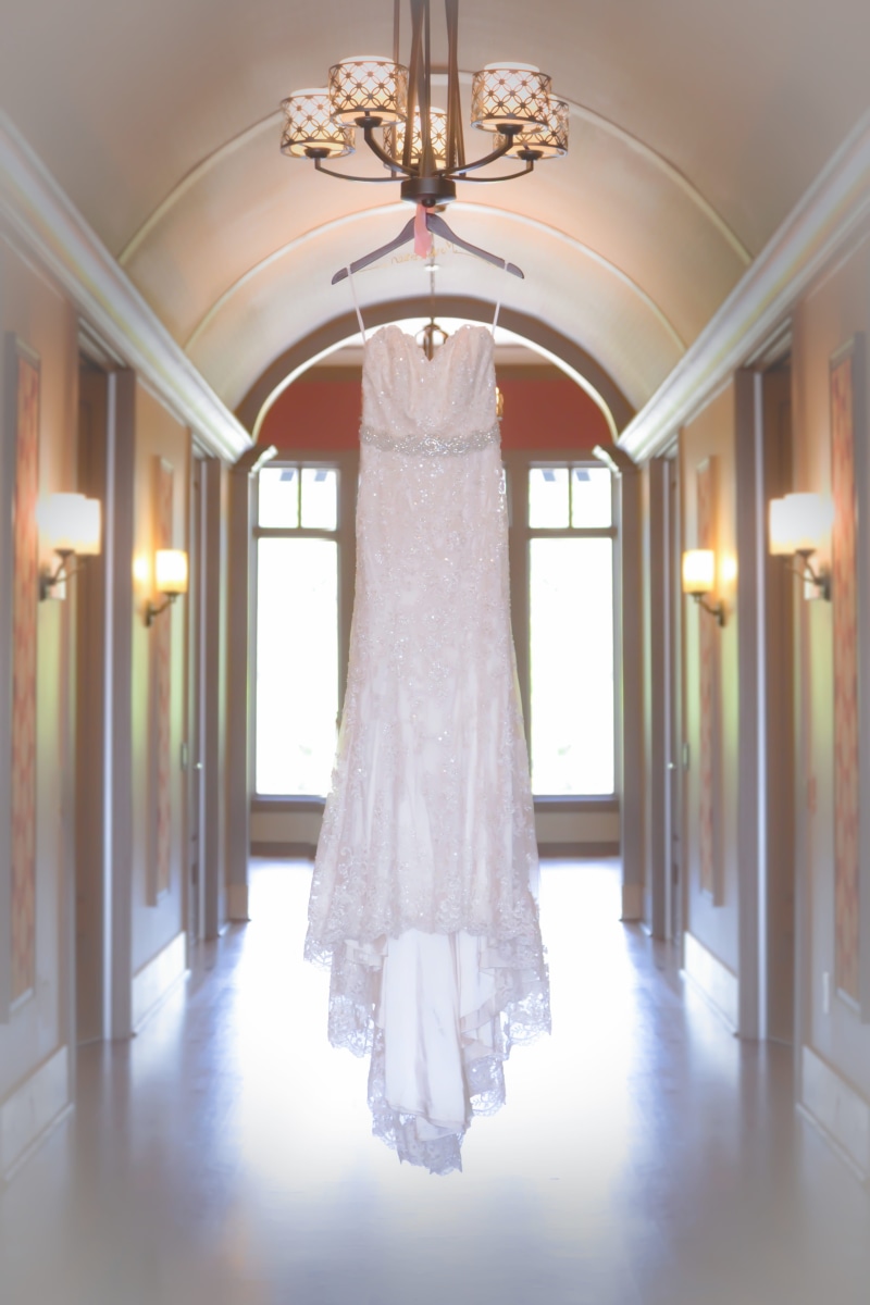 modern, decor, architectural column, hanging, chanedlier, illuminated, architecture, wedding dress, hung up, arcade, corridor, domestic Room, sweetheart neckline