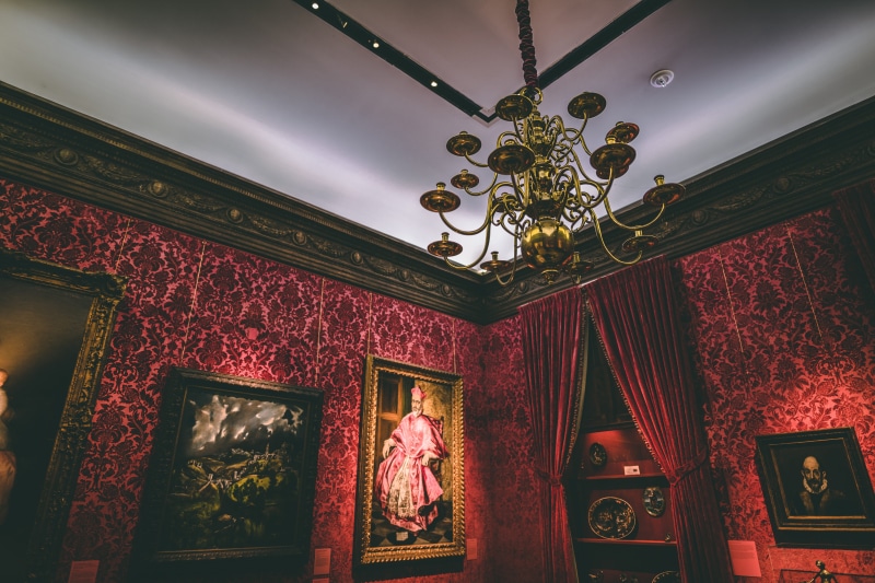 decoration, building, ornate, no people, hanging, low angle view, art and craft, brass, architecture, frame, spirituality, indoors, illuminated, chandelier