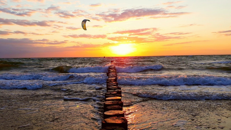 orange color, baltic sea, horizon over water, nature, cloud - sky, bright, 2K, kitesurfer, sky, darß, water, tranquility, sport, surf, beauty in nature