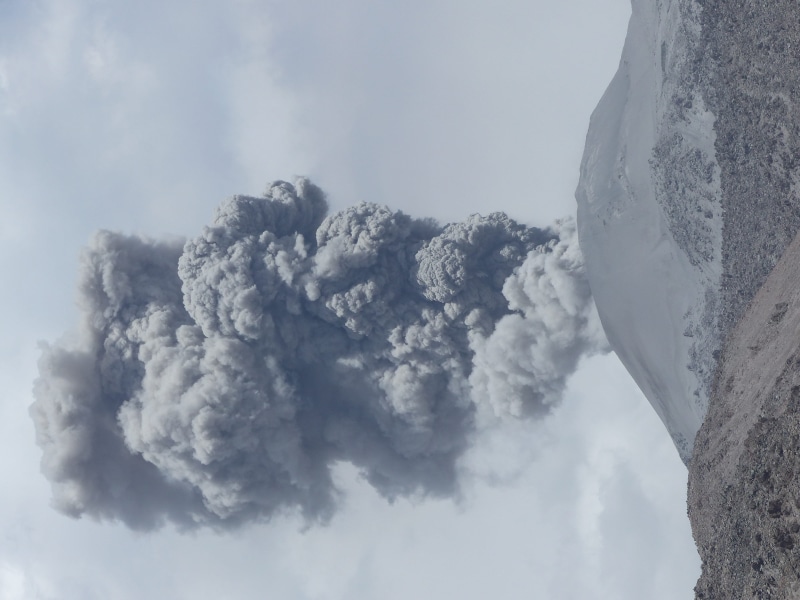 beauty In Nature, backgrounds, outdoors, cloudy, ashy, summer, 4K, ash, vulcano, dramatic sky, climate, nature, weather, cloud, daytime, winter, cloud of smoke