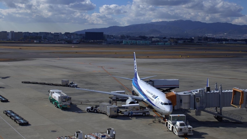 architecture, travel, boeing 777, cargo container, osaka airport, freight transportation, 1080P, high angle view, container, transportation, japan, nature