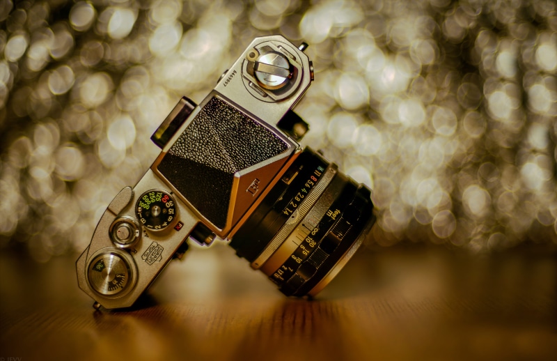 lifestyle, selective, bokeh, nippon, 50mm lens, camera film, camera lens, camera - photographic equipment, legacy, technology, copy space, reflex camera