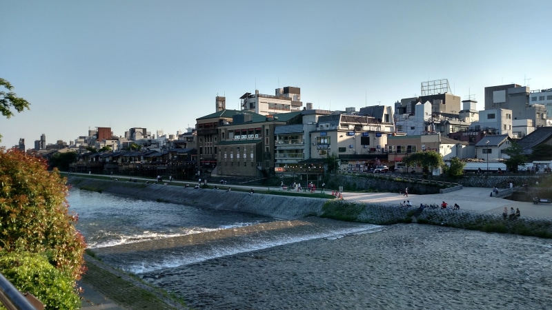 motion, building exterior, residential district, copy space, city, outdoors, nature, plant, japan, river, building, built structure, day, flowing, 5K