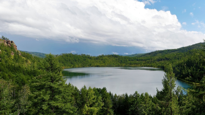 green color, non-urban scene, lake, nature, 4K, scenics - nature, growth, beauty in nature, day, camel peak, aershan, water, forest, outdoors, tranquility