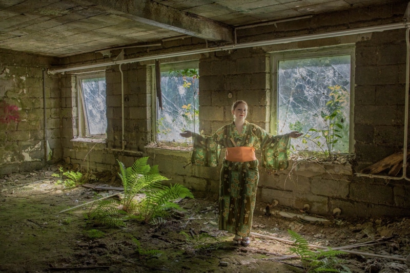 damaged, built structure, nature, day, adults only, window, only men, farmer, ruined, rural scene, architecture, 1080P, art, Kimono, farm, face, mid adult