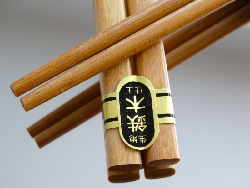 history, wooden sticks, studio shot, china, calligraphy, bars, japanese food, group of objects, 5K, the past, classical style, text, chinese new year