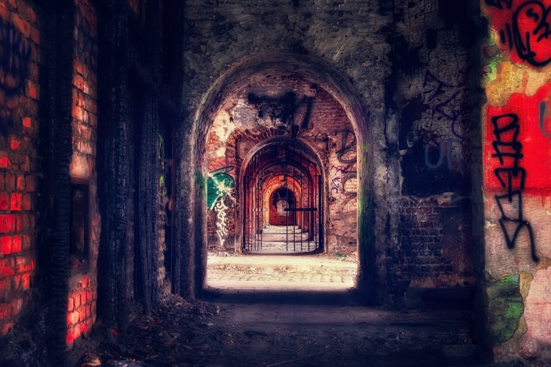 architecture, catacombs, arch, building exterior, gloomy, religion, abandoned, prison, lost places, vault, built structure, pforphoto, arcade, wall - building feature