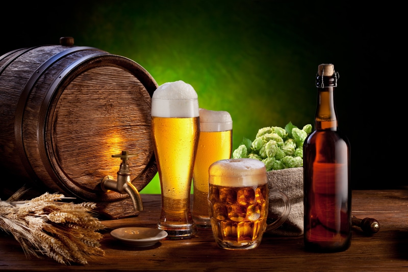 pub, 5K, stout, full, cellar, still life, drop, lager, brown, drink, beer Bottle, container, wood - Material, single Object, refreshment, no People, food