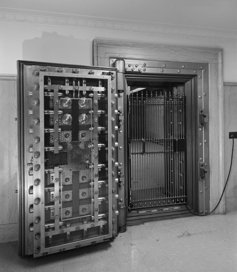 electronics industry, indoors, security, wall - building feature, safety, Vault, protection, secure, industry, gray, building, Door, anglo london paris national bank