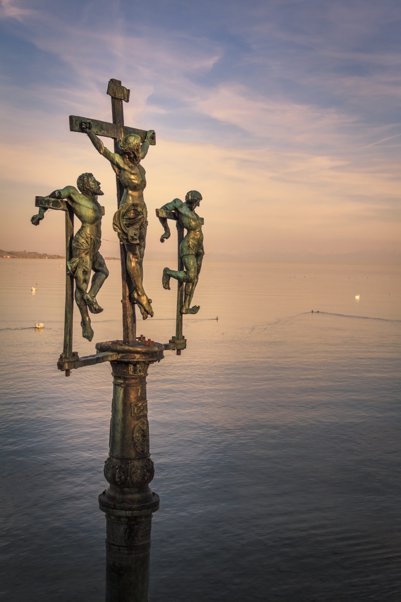 no people, resurrection, christianity, cross, god, mourning, crucifixion, cloud - sky, horizon over water, faith, tranquil scene, statue, mercy, representation