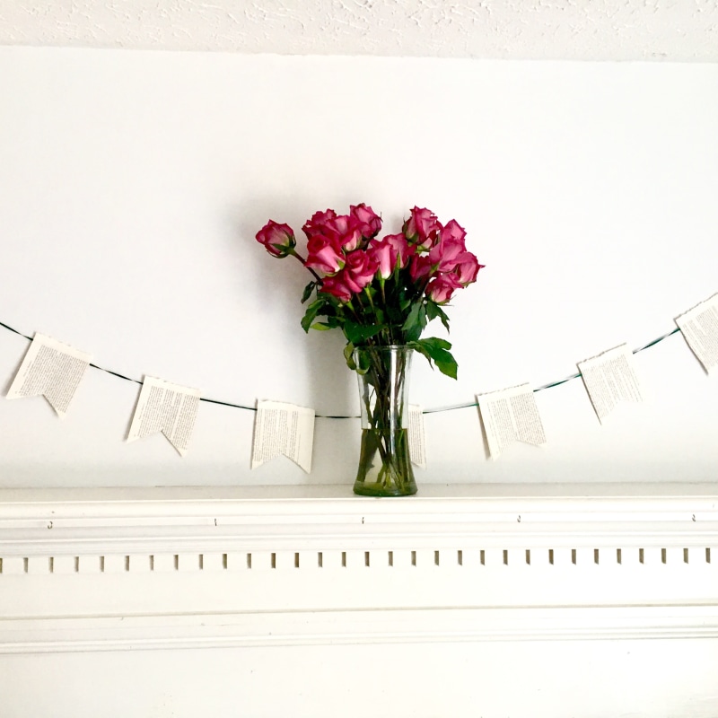 jar, pottery, red, 2K, ornament, banister, nature, interior design, flower, blossom, flowers, indoors, bouquet, flower arrangement, lobby, rose - flower