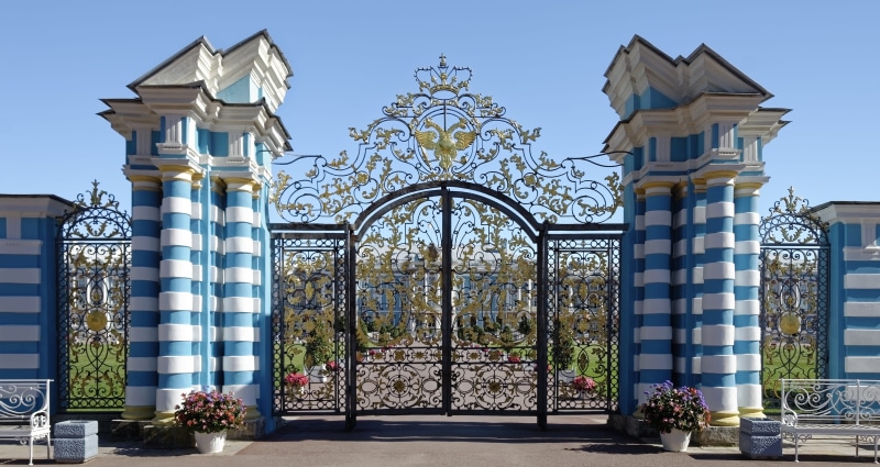 built structure, iron - metal, gate, arch, sights, catherines palace, russia, wrought iron, place of worship, ornate, plant, outdoors, 4K, no people, entrance