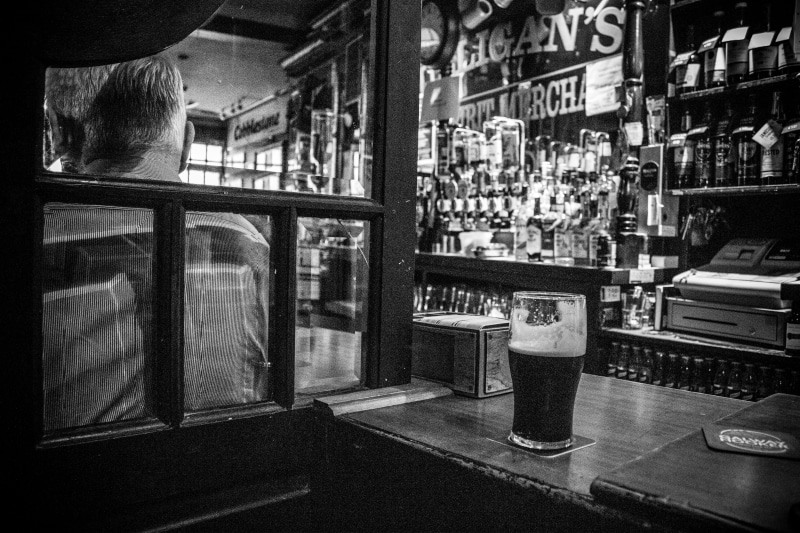 the cobblestone, glass - material, 5K, counter, window, ireland, architecture, guinness, indoors, bottle, transparent, glass, bar counter, container, drink