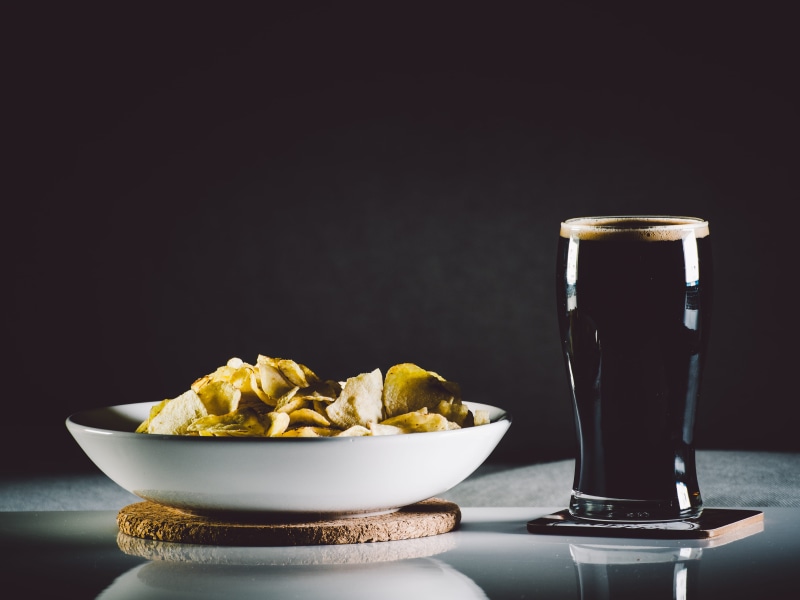 alcohol, dark, ready-to-eat, gourmet, drinking glass, food And Drink, glass - material, bowl, no People, copy space, beer, 4K, close-up, black background