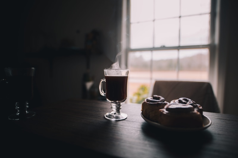 stout, cup, dessert, food, wine glass, sweets, beverage, alcohol, wooden, drinking glass, beer, mug, confectionery, red wine, household equipment, glass