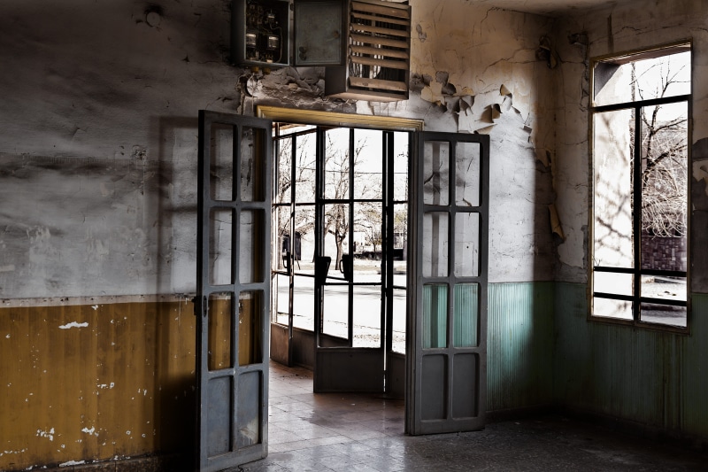 weathered, door, architecture, deterioration, no people, abandoned, minas de alquife, damaged, bad condition, built structure, poblado minero, house, abandono