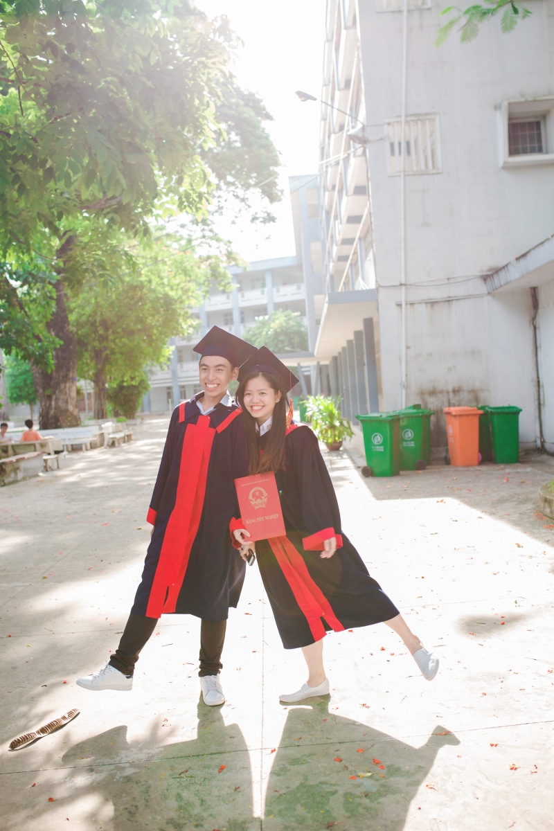 lifestyles, smiling, school, group, architecture, cheerful, building exterior, people, teenagers, fun, young women, leisure activity, student, two people