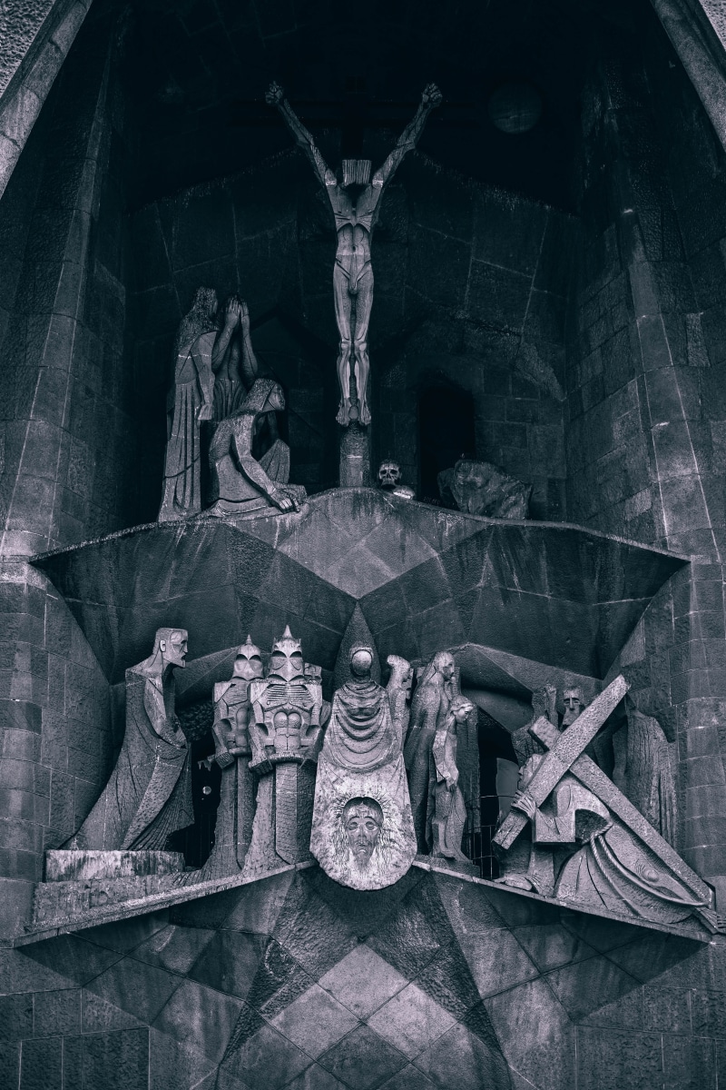 the past, artistic, craft, facade, crane, tourist, steeple, construction, barcelona, europe, architectural, spiritual, place of worship, famous, spain