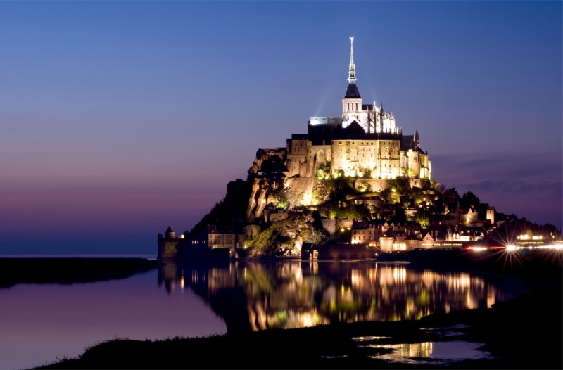 castle, France, Lights, city, 2K, nature, Mont Saint Michel, house, sky, rock, sunset, landscape, church, Evening, sea