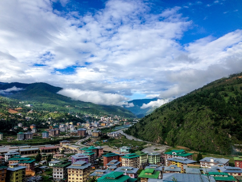 no people, daytime, the village, mountains, beauty in nature, bhutan, nature, architecture, day, scenics, near, view, plant, 1080P, built structure, green city