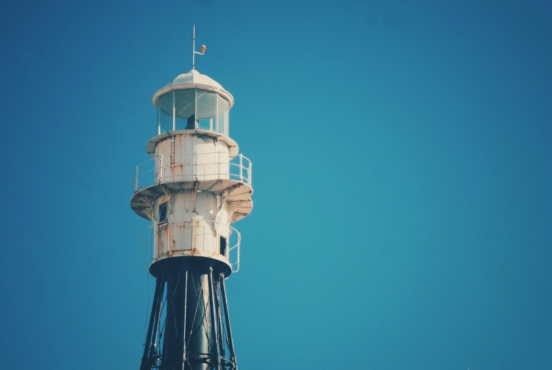 nature, lighthouse, sky, spire, outdoors, farol, building exterior, low angle view, old, azul, céuazul, céu, blue, no people, built structure, bluesky